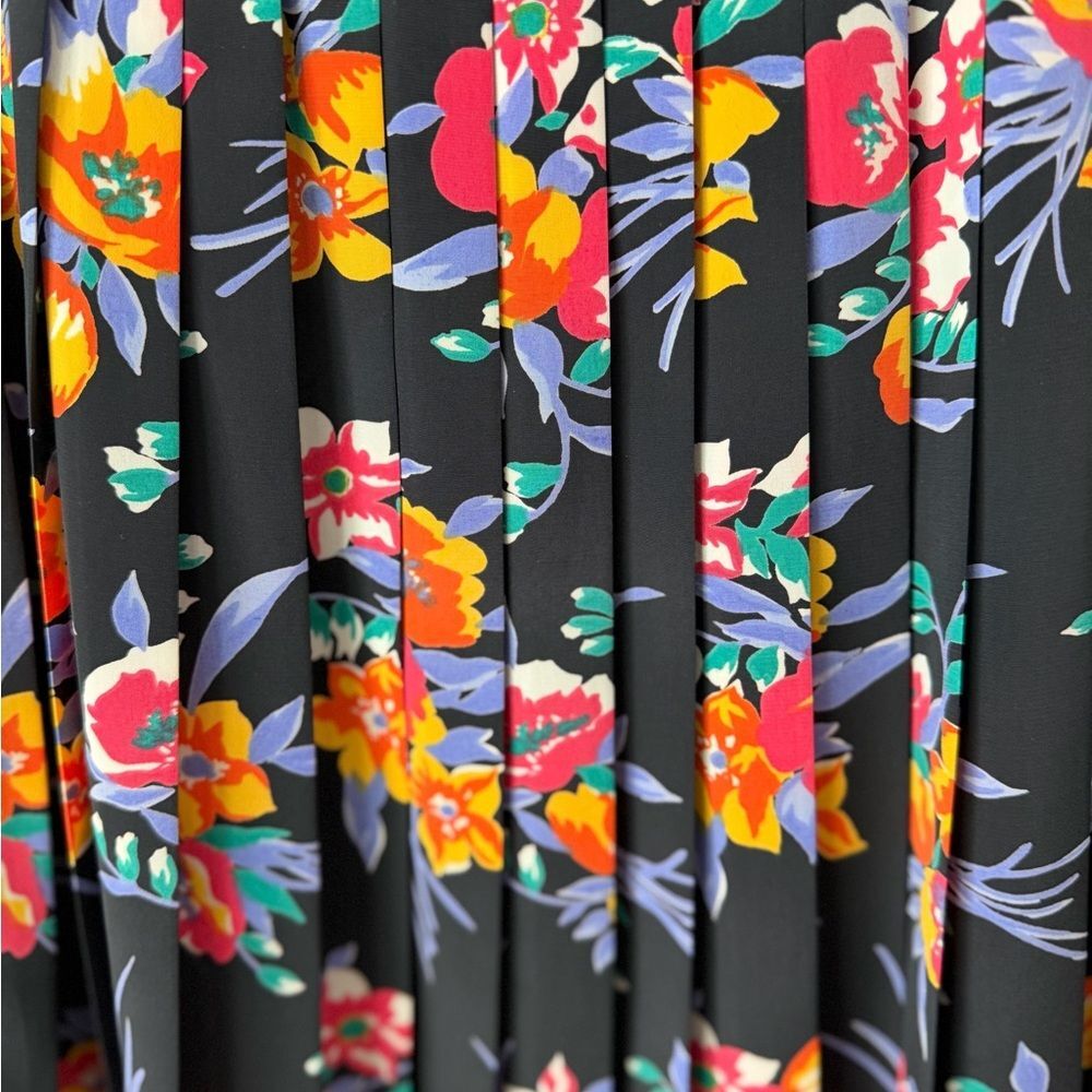 Vintage 90s Chaus Petites Floral Pleated Mini Skirt Elastic Back Waist - Picture 6 of 14